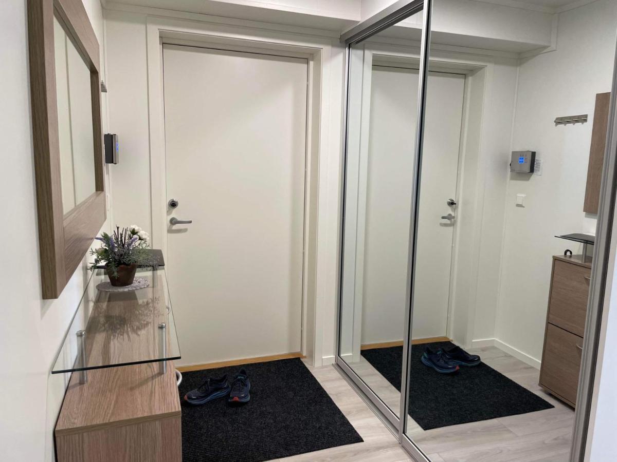 Veien Til Senja Apartamento Finnsnes Exterior foto