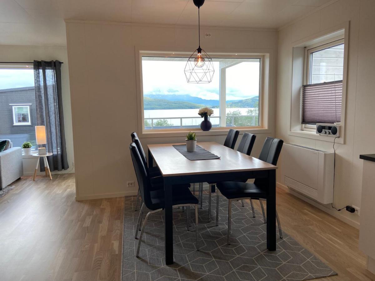 Veien Til Senja Apartamento Finnsnes Exterior foto